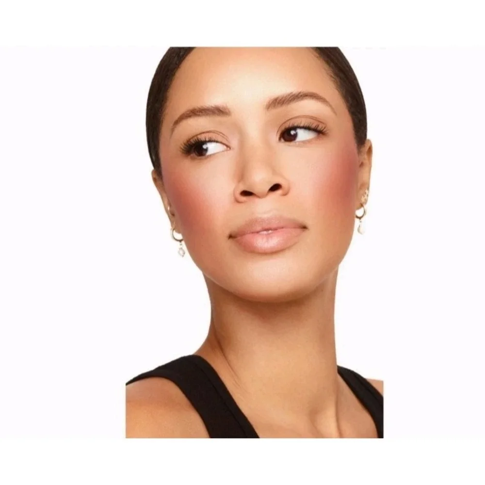 Bossy By Nature Buttery Blush Dynamic New In Box  6.4 gr